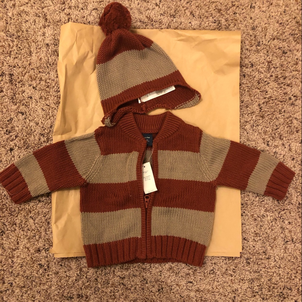 NWT Baby Gap cardigan (size 3-6 months) and hat set (0-6months)